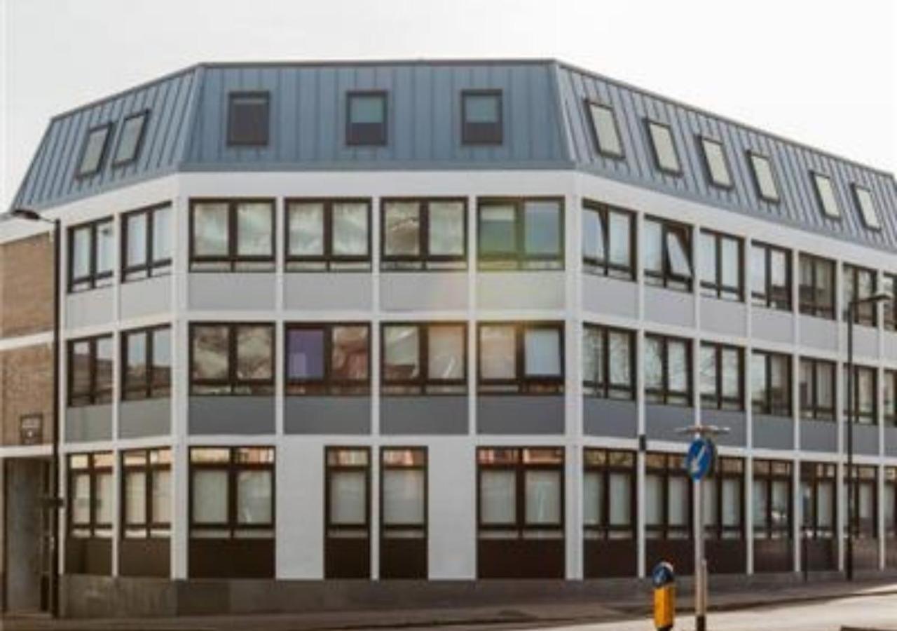 Stayzo Penthouse Accommodation 2- Premier Lodge Southampton Exterior photo
